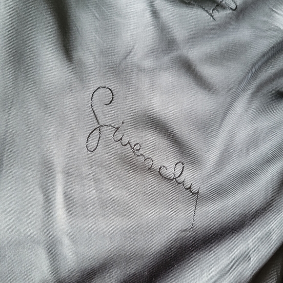 Givenchy Navy Blue Pinstripe 2-Button Suit Jacket Size 42R - Picture 5 of 8